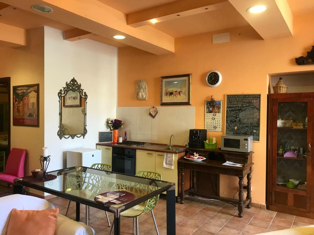 Alloggio Turistico La Stalla Tuscania Eksteriør bilde