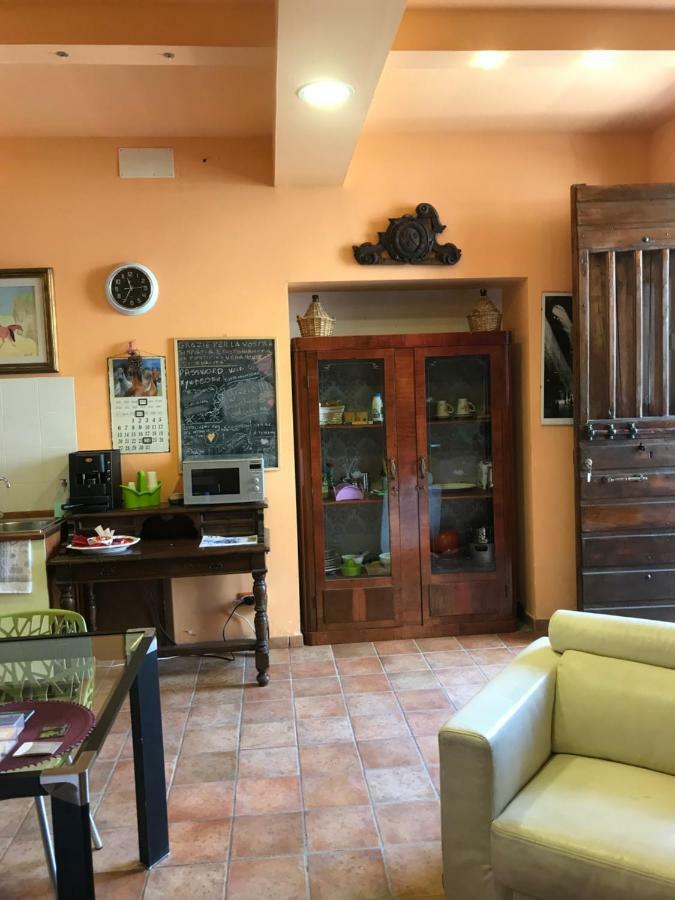 Alloggio Turistico La Stalla Tuscania Eksteriør bilde